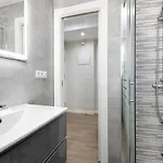 Privatunterkunft Cozy In Stylish Flat Just Steps From The *