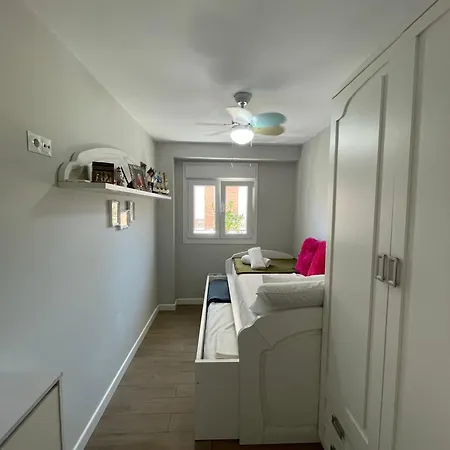 Cozy In Stylish Flat Just Steps From The Homestay *