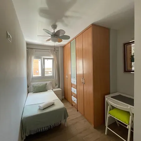 Cozy In Stylish Flat Just Steps From The * Cadiz